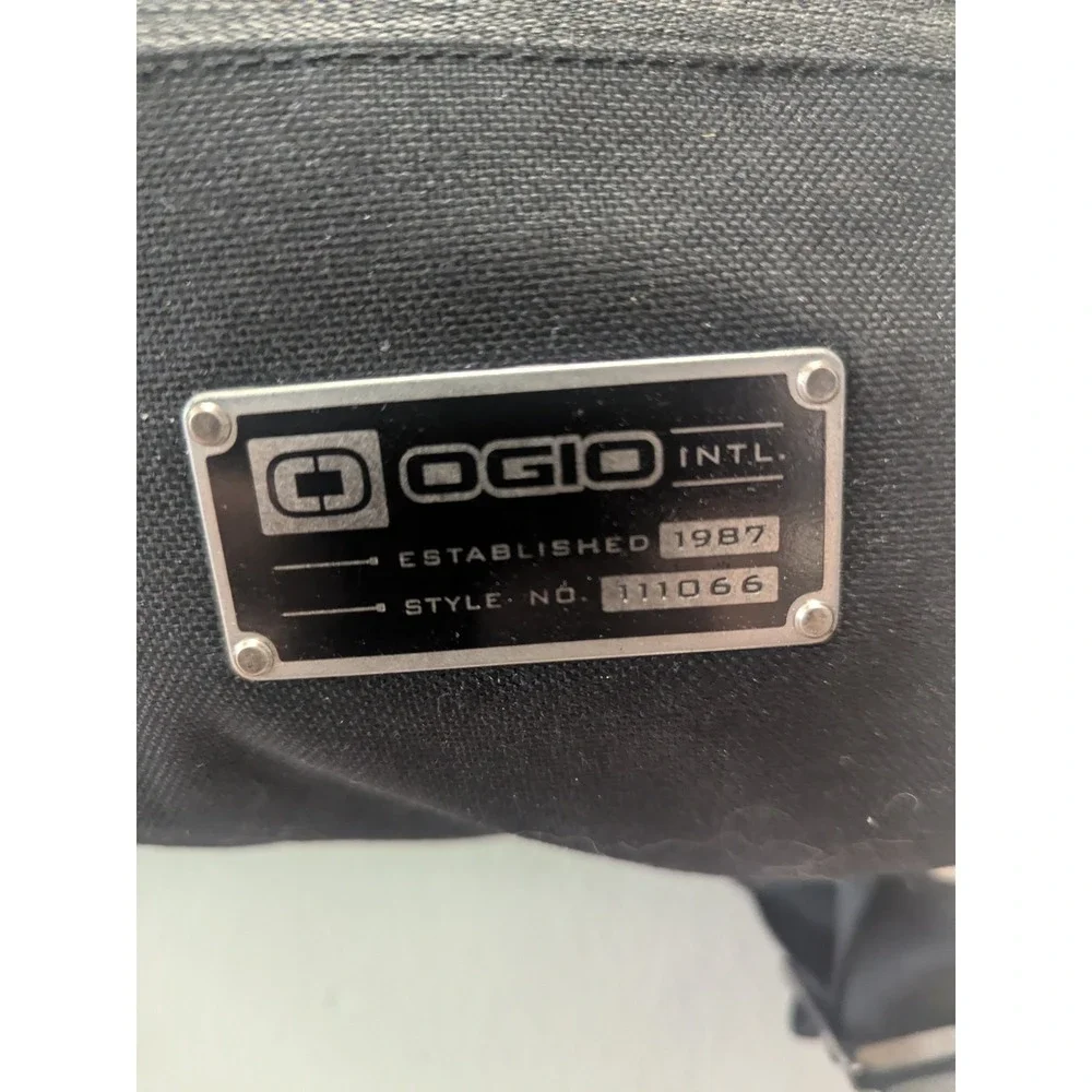 OGIO Covert Pack Gray Black 15